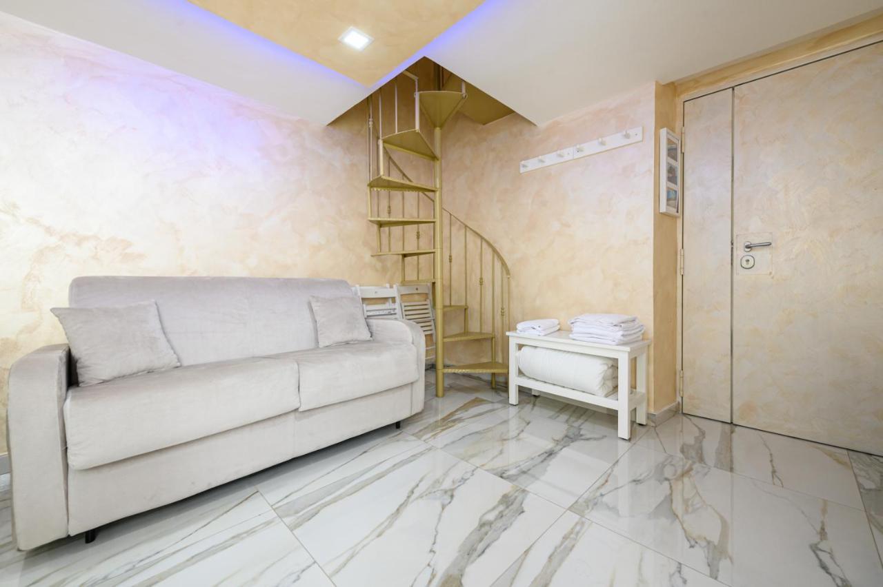 La Magnifica Napoli Apartments Gold House Zewnętrze zdjęcie