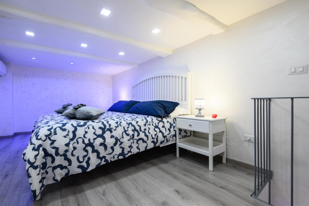 La Magnifica Napoli Apartments Gold House Zewnętrze zdjęcie