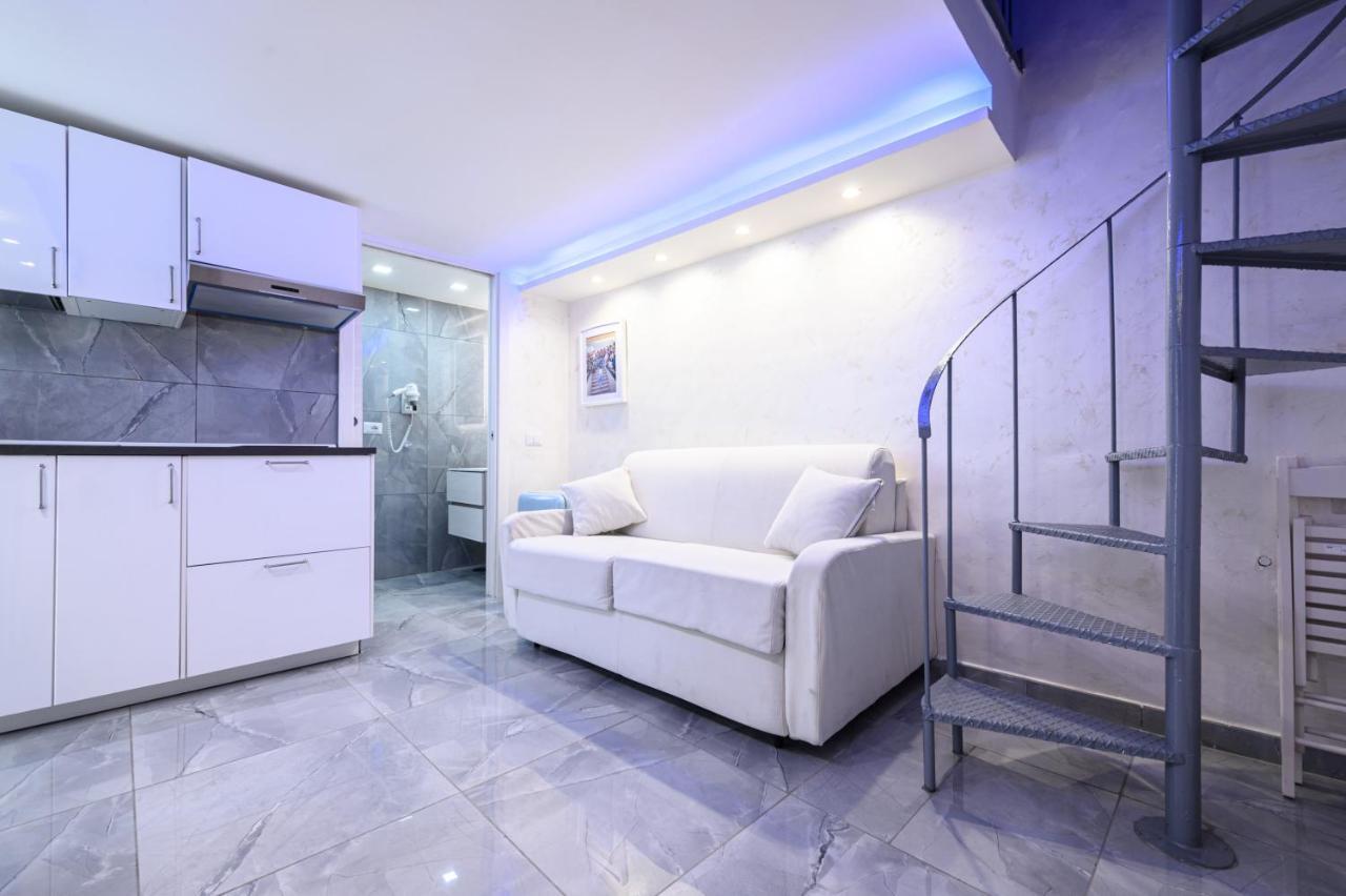 La Magnifica Napoli Apartments Gold House Zewnętrze zdjęcie