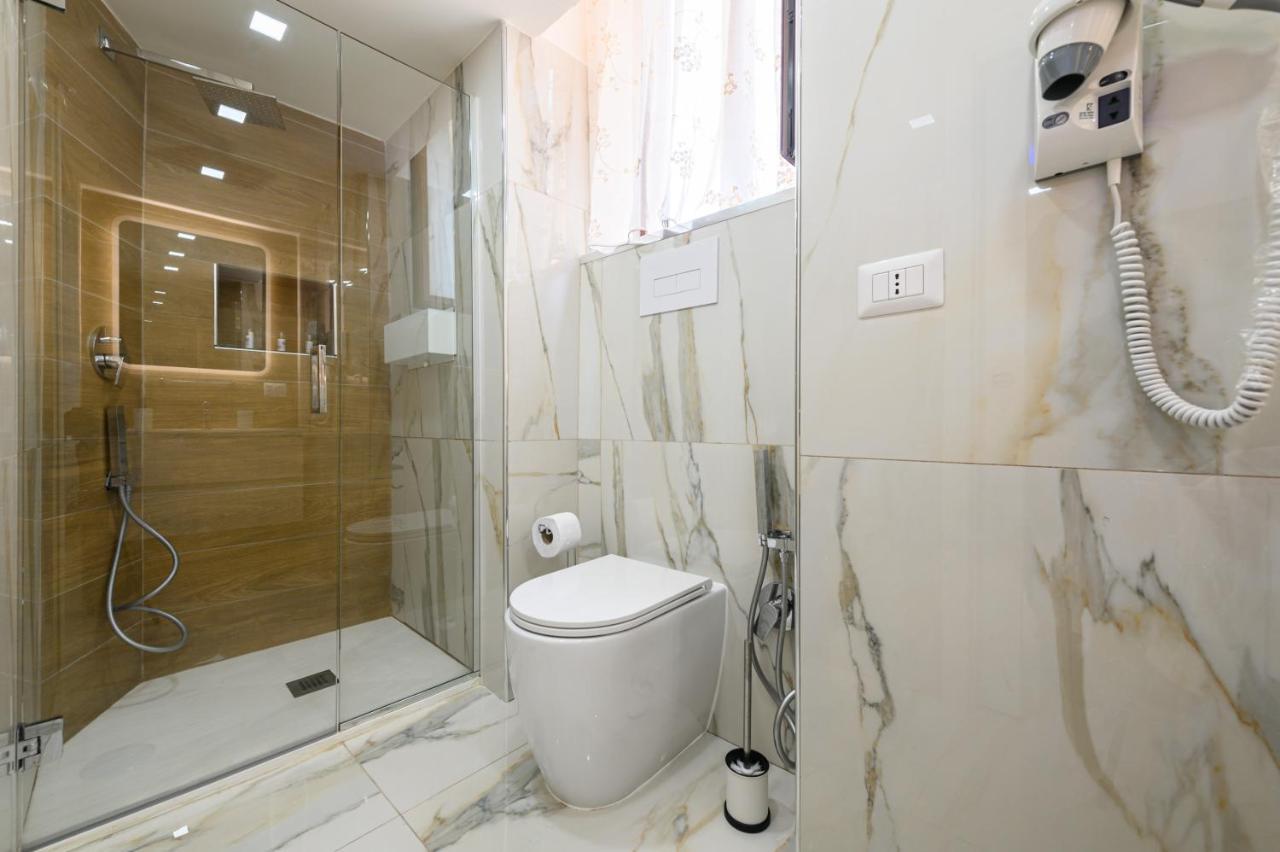 La Magnifica Napoli Apartments Gold House Zewnętrze zdjęcie